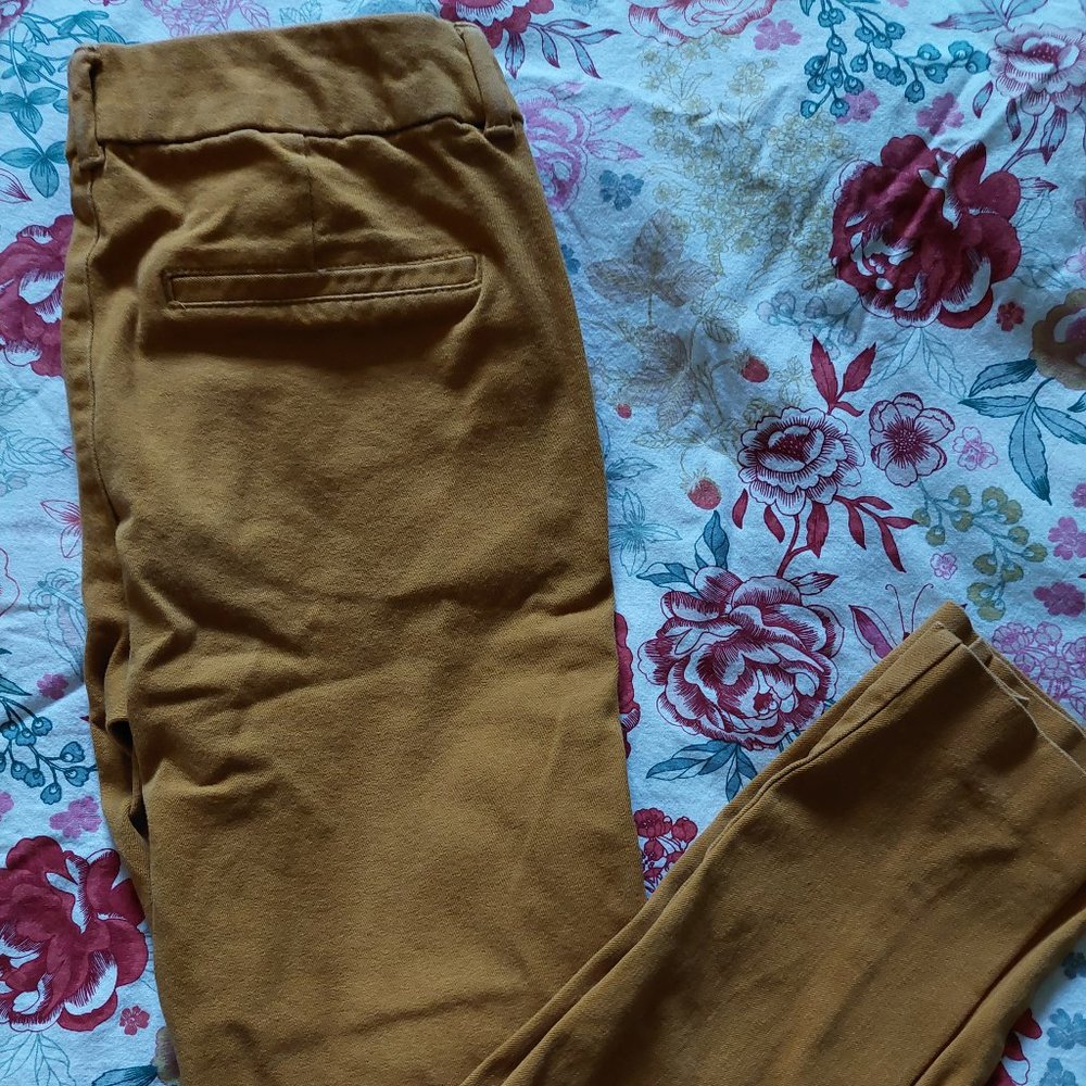 Old Navy Mustard Pixie Pants- Ankle Length